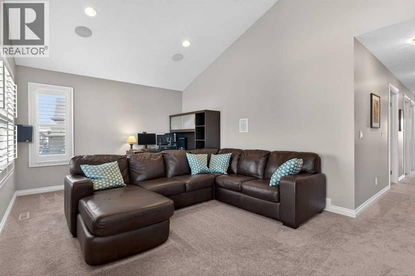 159 Sherwood Crescent NW — photo 35 of 40