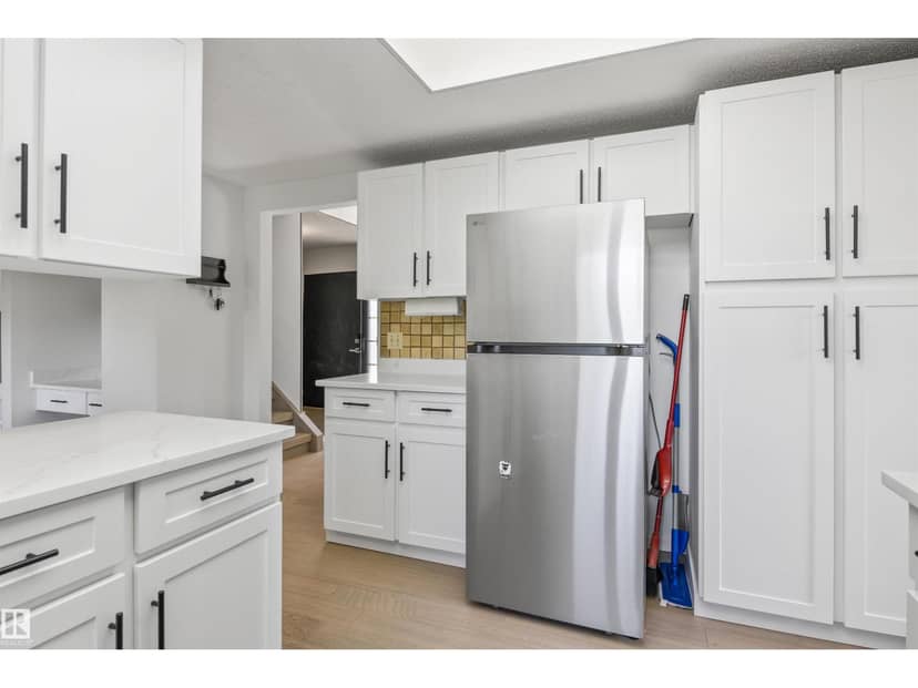 318 Grand Meadow Cr NW — photo 13 of 40