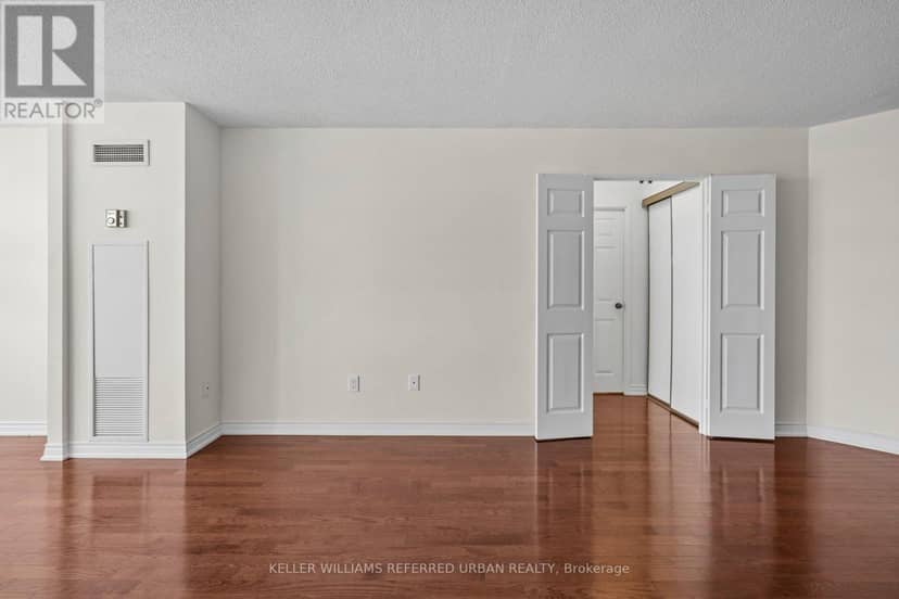 2107 - 55 Skymark Drive — photo 12 of 33