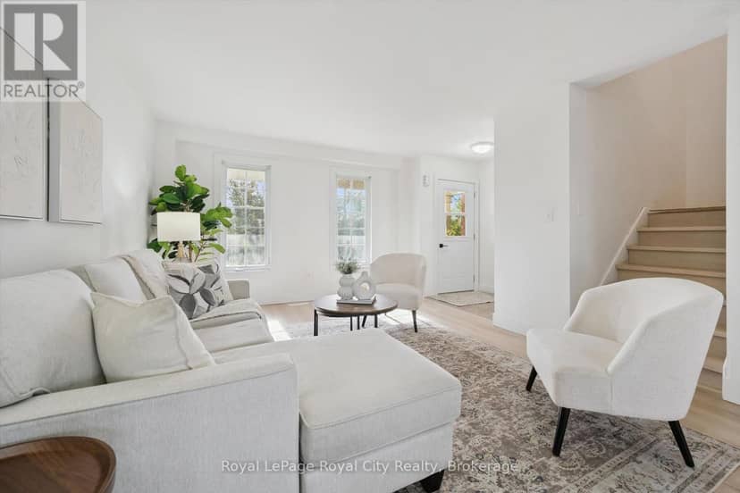 541 Victoria Road N — photo 12 of 40