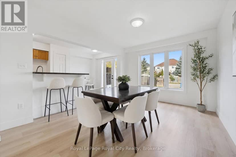 541 Victoria Road N — photo 15 of 40