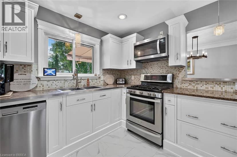 41 KENSINGTON Avenue — photo 17 of 40