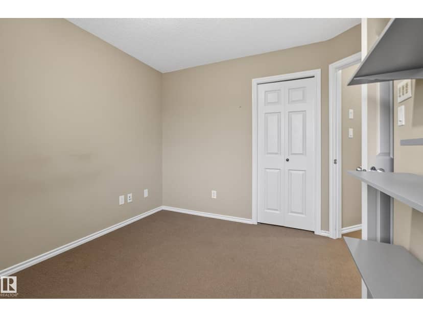 21215 92 AV NW — photo 20 of 40