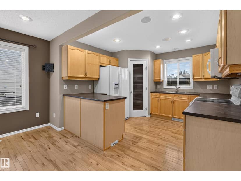 21215 92 AV NW, Edmonton, photo 6