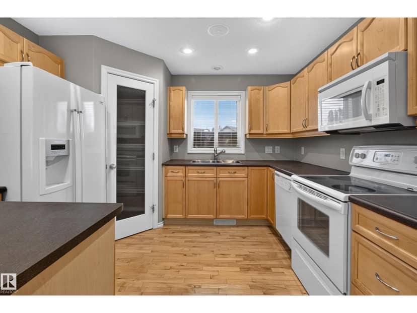 21215 92 AV NW, Edmonton, photo 7