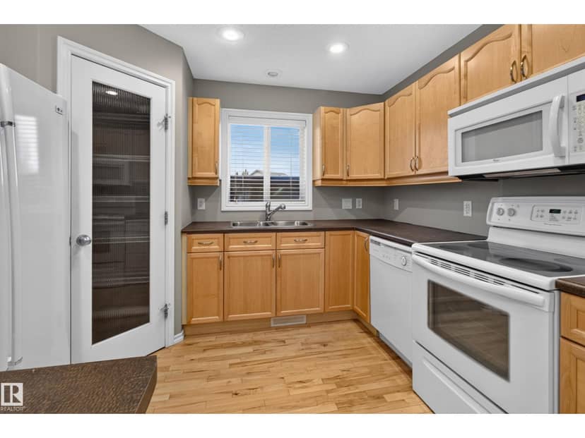 21215 92 AV NW, Edmonton, photo 8
