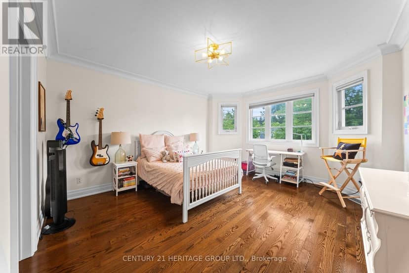 48 Carlyle Crescent — photo 32 of 40