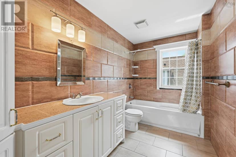 5743 Southwood Drive — photo 25 of 40