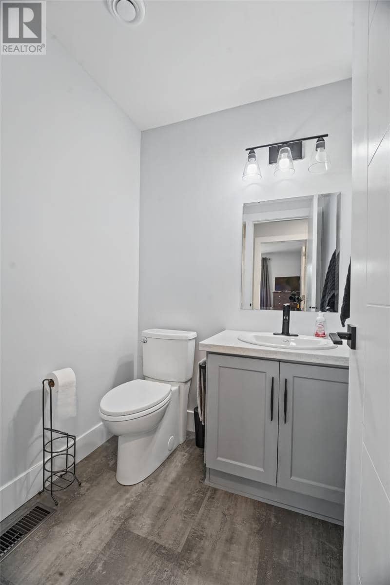 5 Red Cliff Road — photo 11 of 38