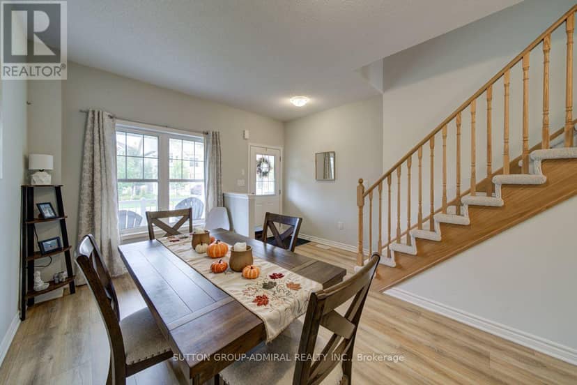8 Catamaran Drive — photo 10 of 40