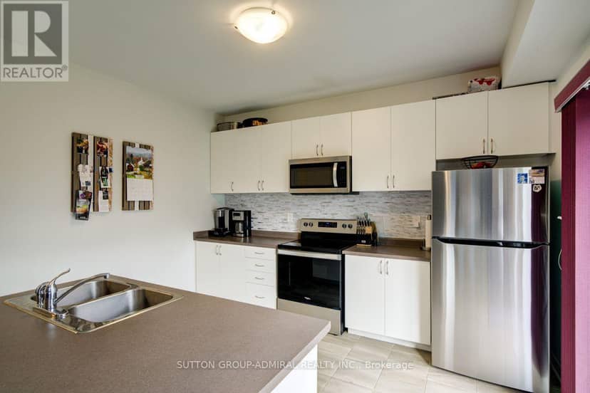 8 Catamaran Drive — photo 19 of 40