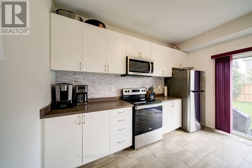 8 Catamaran Drive — photo 21 of 40