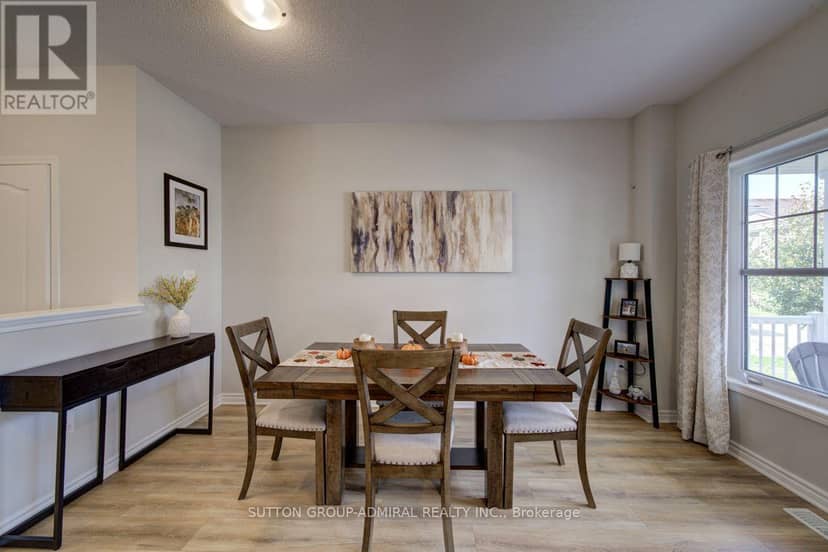 8 Catamaran Drive — photo 7 of 40