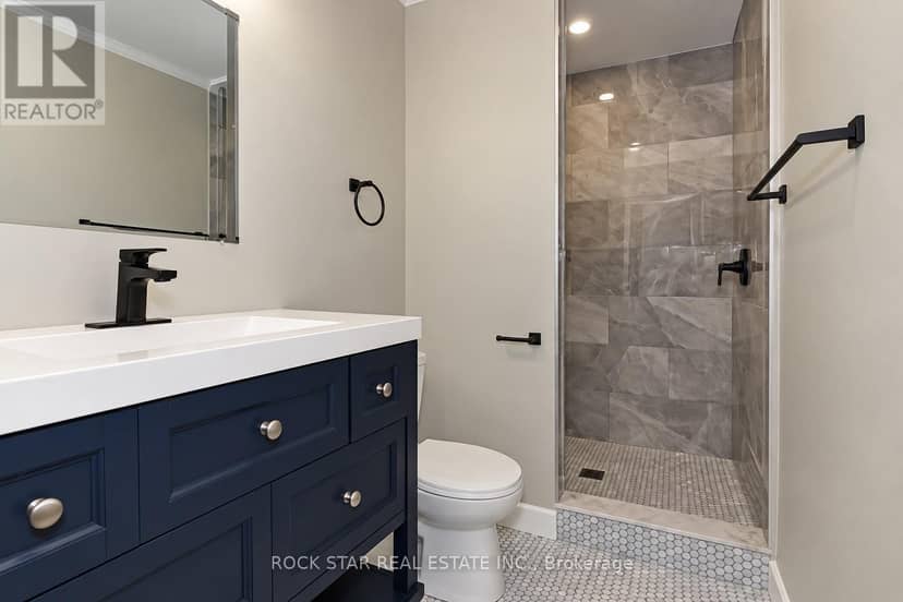 134 Oakside Street, London East, photo 8
