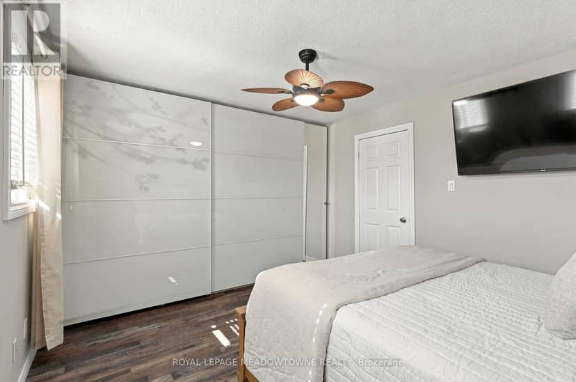 36 - 1115 Nellis Street — photo 21 of 40