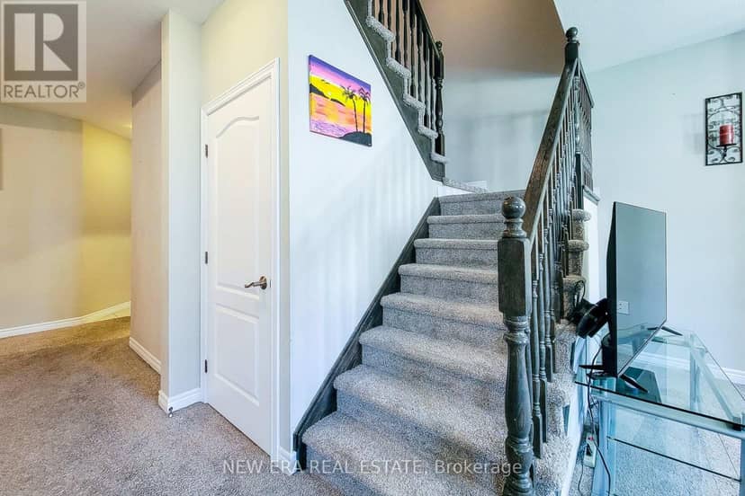 40 Fairgrounds Drive — photo 22 of 40