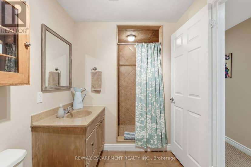 14 Gavin Drive — photo 37 of 40