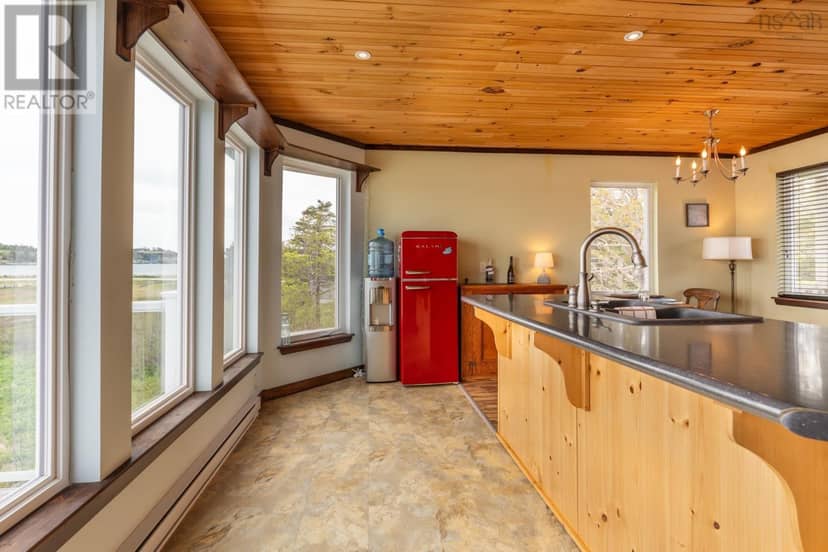 1501 Highway 304 — photo 14 of 32