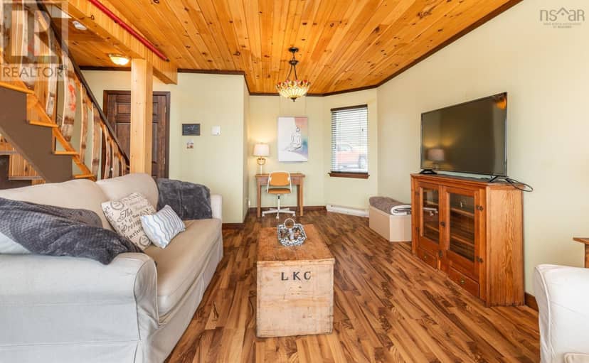 1501 Highway 304 — photo 16 of 32