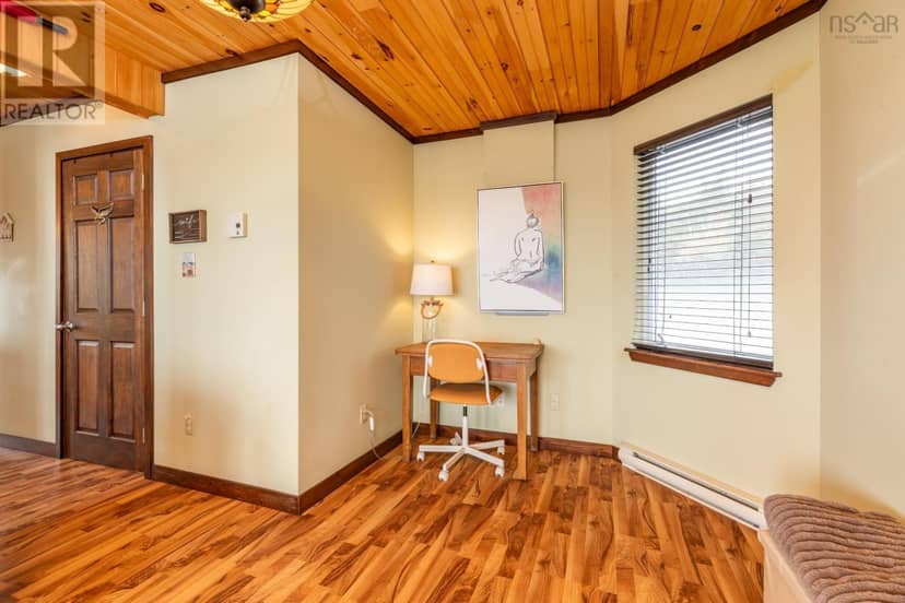 1501 Highway 304 — photo 17 of 32