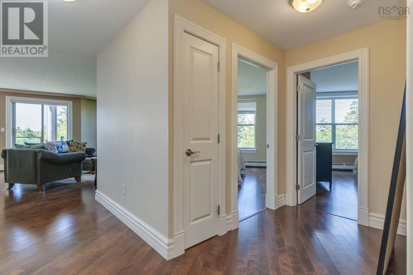 203 87 Pebblecreek Crescent — photo 9 of 36
