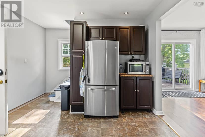 412 Atlantic Street — photo 26 of 36