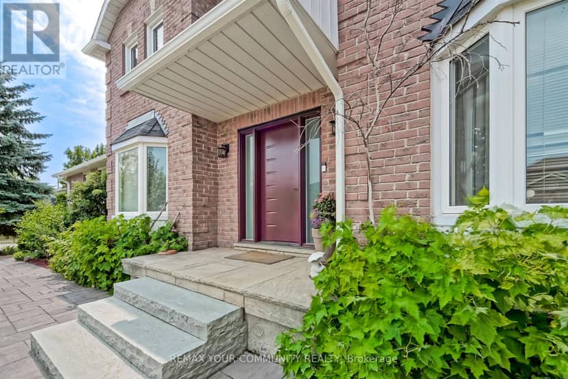 2 Kirkland Court, Richmond Hill, photo 3