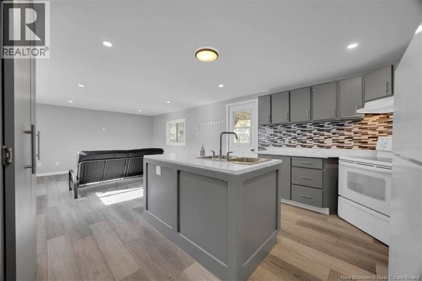 624 Mascarene Road — photo 11 of 40