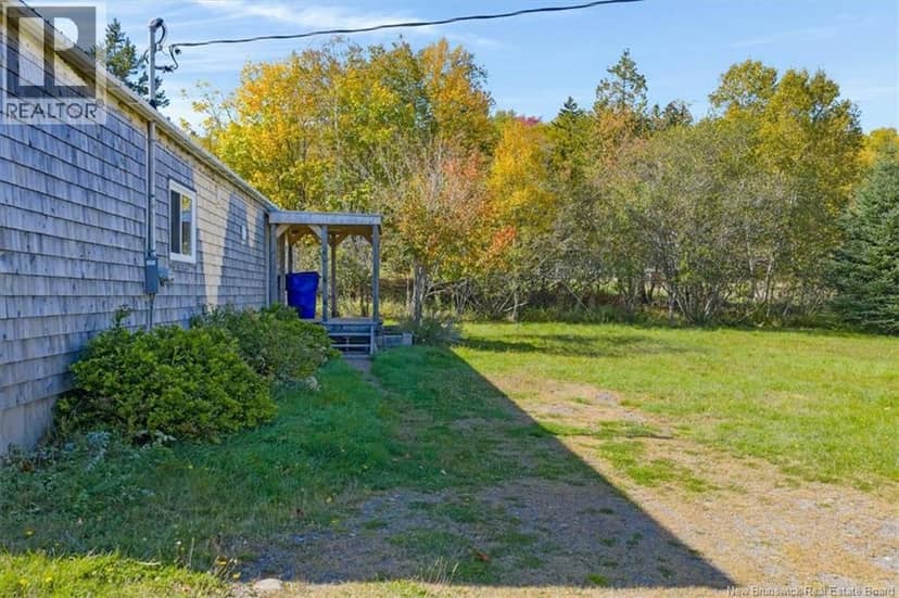 624 Mascarene Road — photo 5 of 40