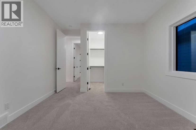 135 South Shore Road — photo 32 of 40