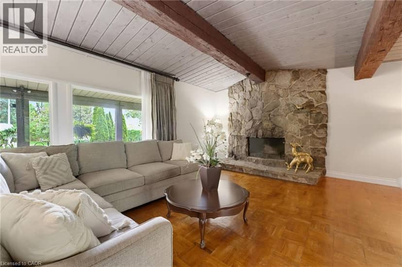 1316 NEVARC Drive, Burlington, photo 6