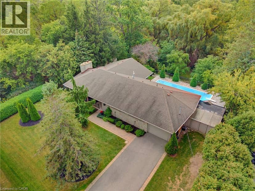 1316 NEVARC Drive, Burlington, photo 2