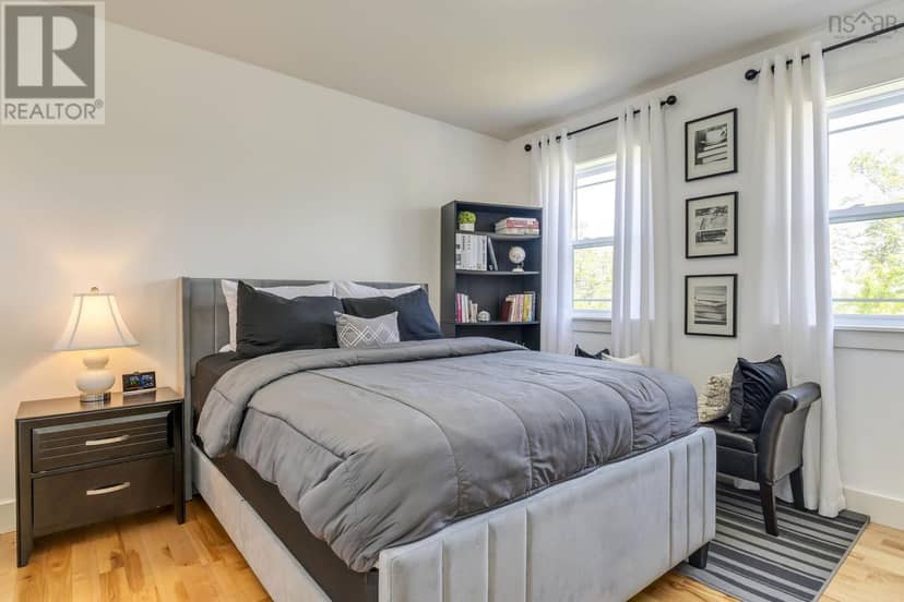3326 Sackville Drive Drive — photo 23 of 40