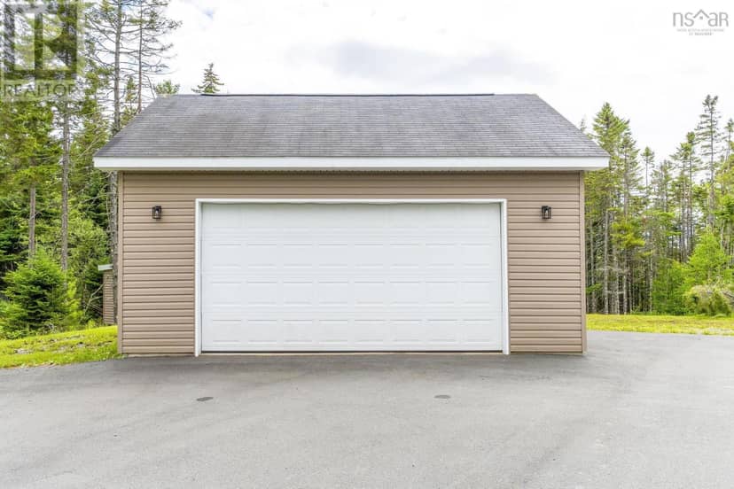 3326 Sackville Drive Drive — photo 34 of 40