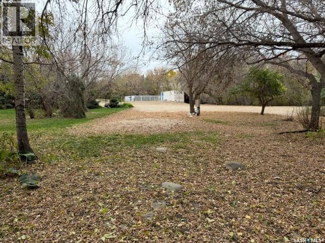 Sully Lot — photo 23 of 25