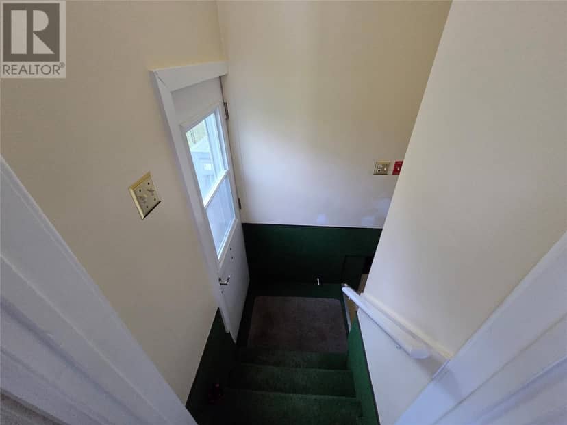 4 Circular Road — photo 26 of 33