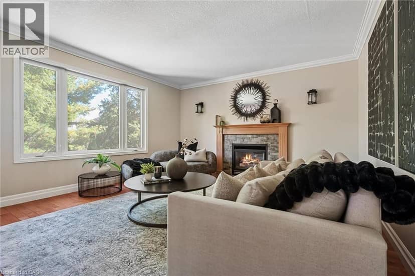 25 AMALIA Crescent — photo 11 of 40