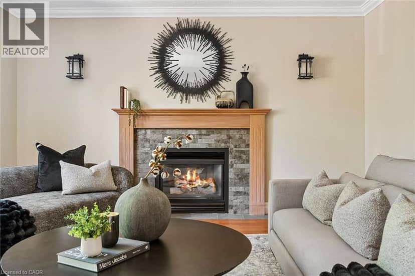 25 AMALIA Crescent — photo 13 of 40