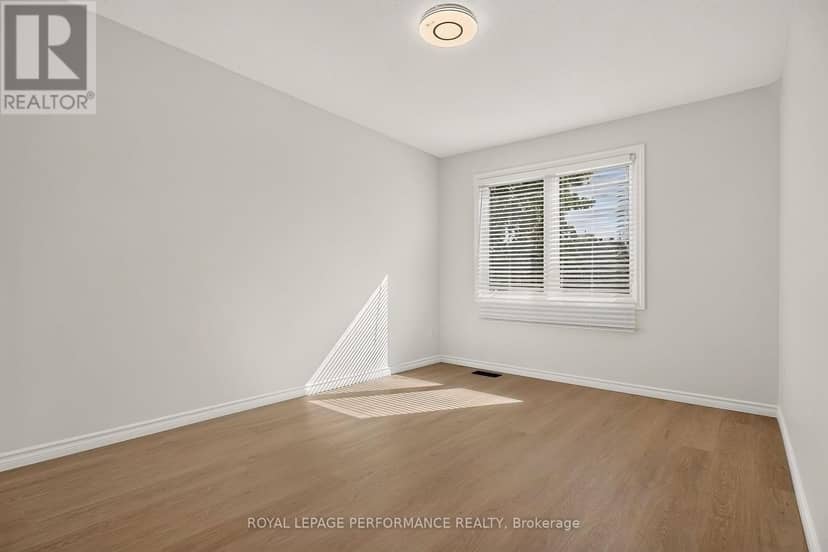 85 - 2111 Montreal Road — photo 33 of 40