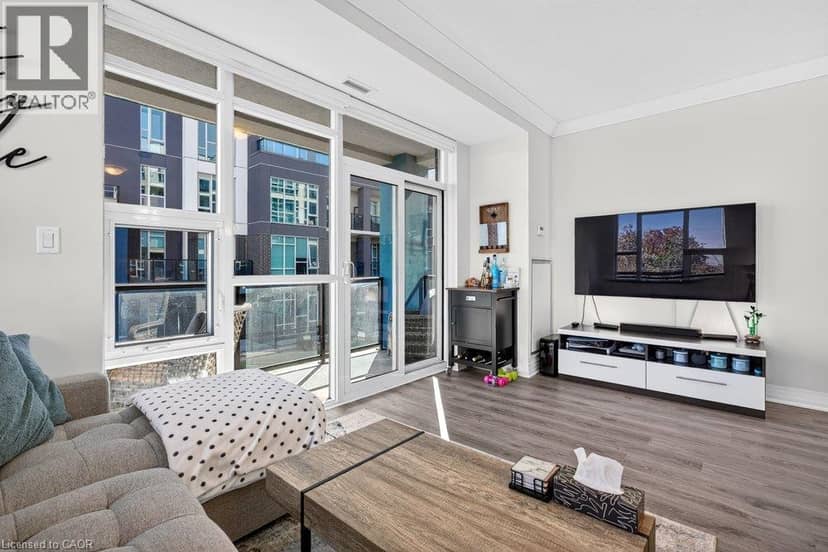 10 CONCORD Place Unit# 209, Grimsby, photo 3