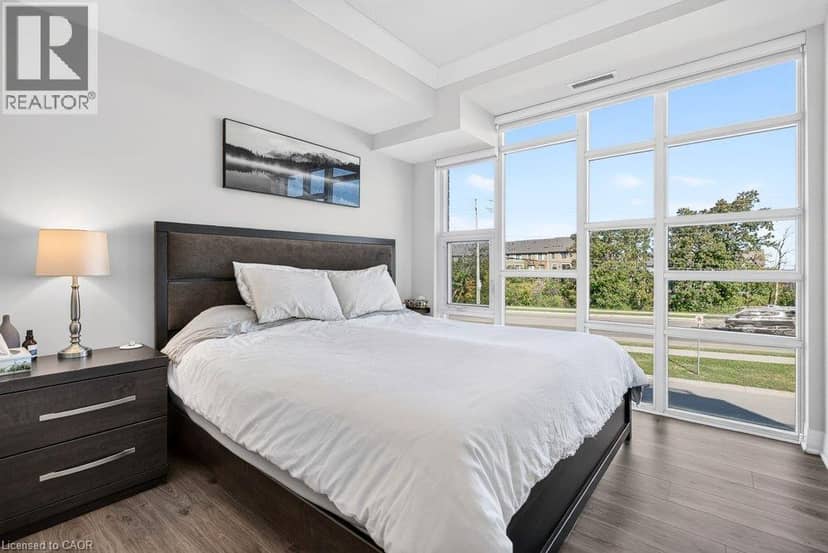 10 CONCORD Place Unit# 209, Grimsby, photo 5