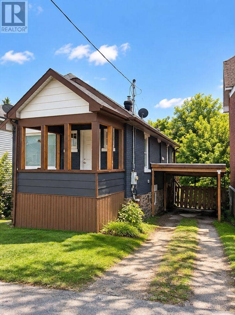 841 Worthington Street E, North Bay, photo 2