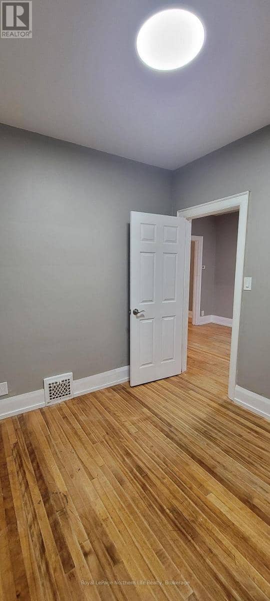 841 Worthington Street E — photo 22 of 23