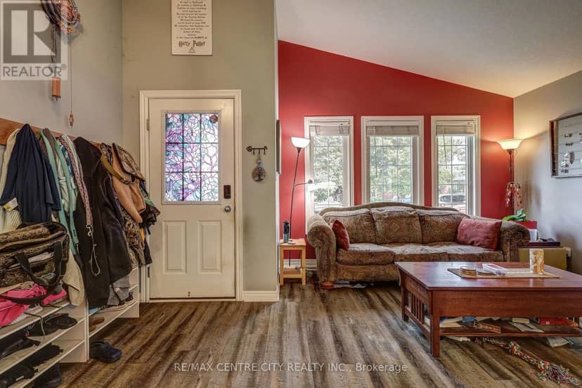 26 Glenview Court — photo 17 of 40