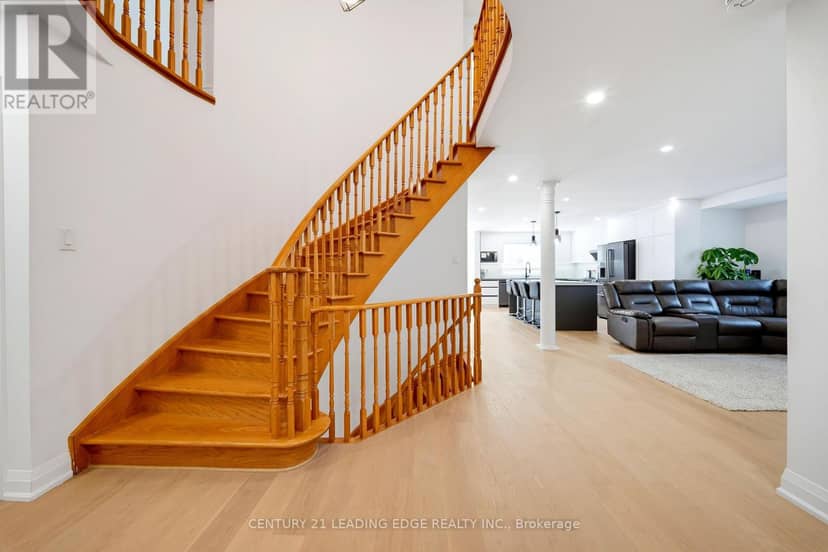 8 Mooreland Court — photo 10 of 40