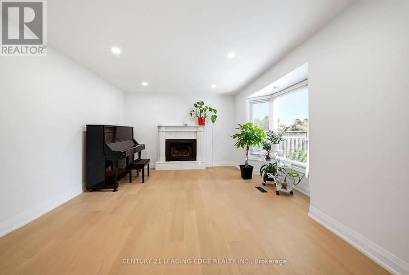 8 Mooreland Court — photo 14 of 40