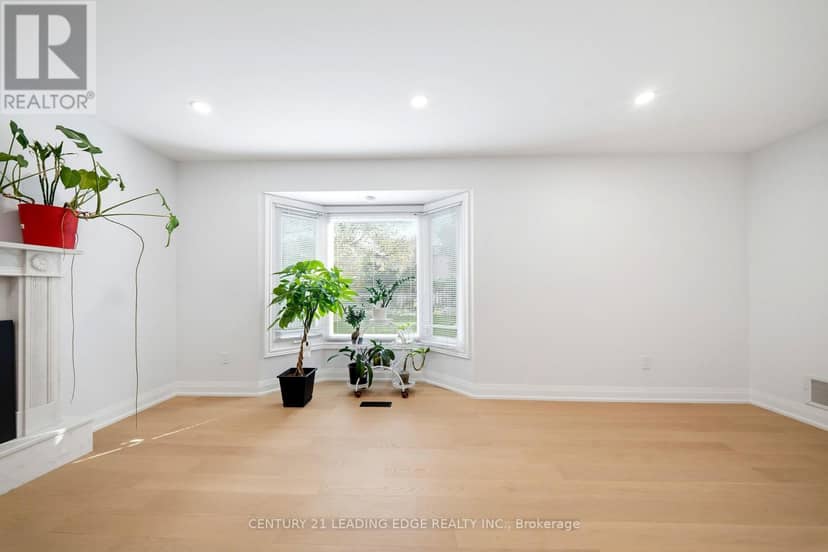 8 Mooreland Court — photo 15 of 40