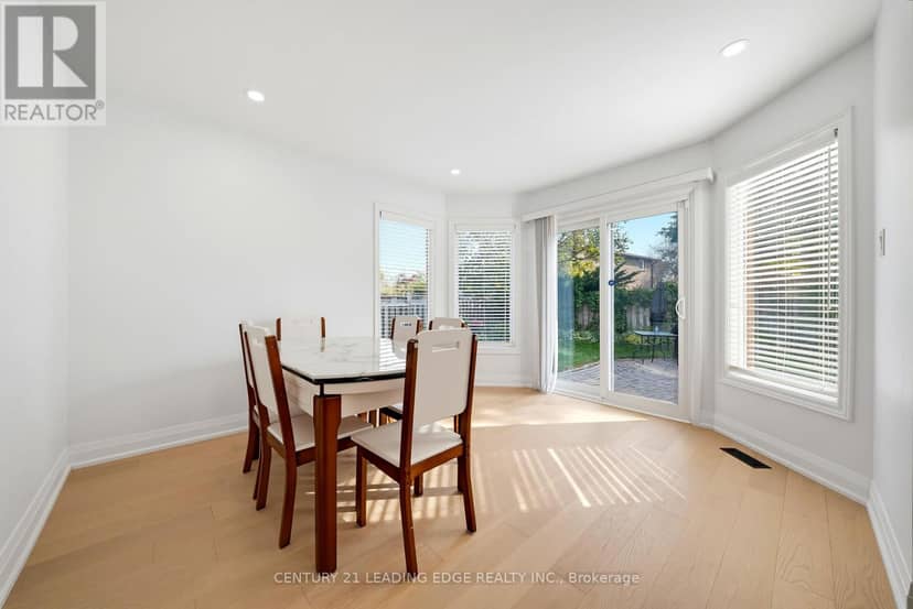 8 Mooreland Court — photo 22 of 40