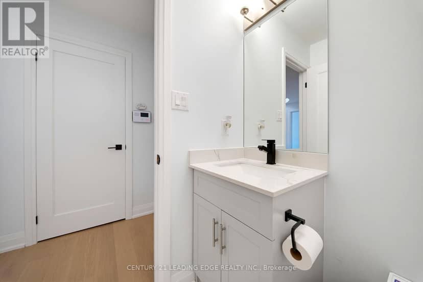 8 Mooreland Court — photo 23 of 40