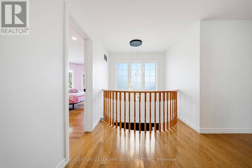 8 Mooreland Court — photo 26 of 40